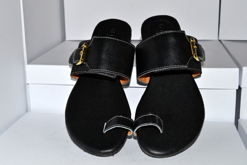 Gucci Slippers Woman--269